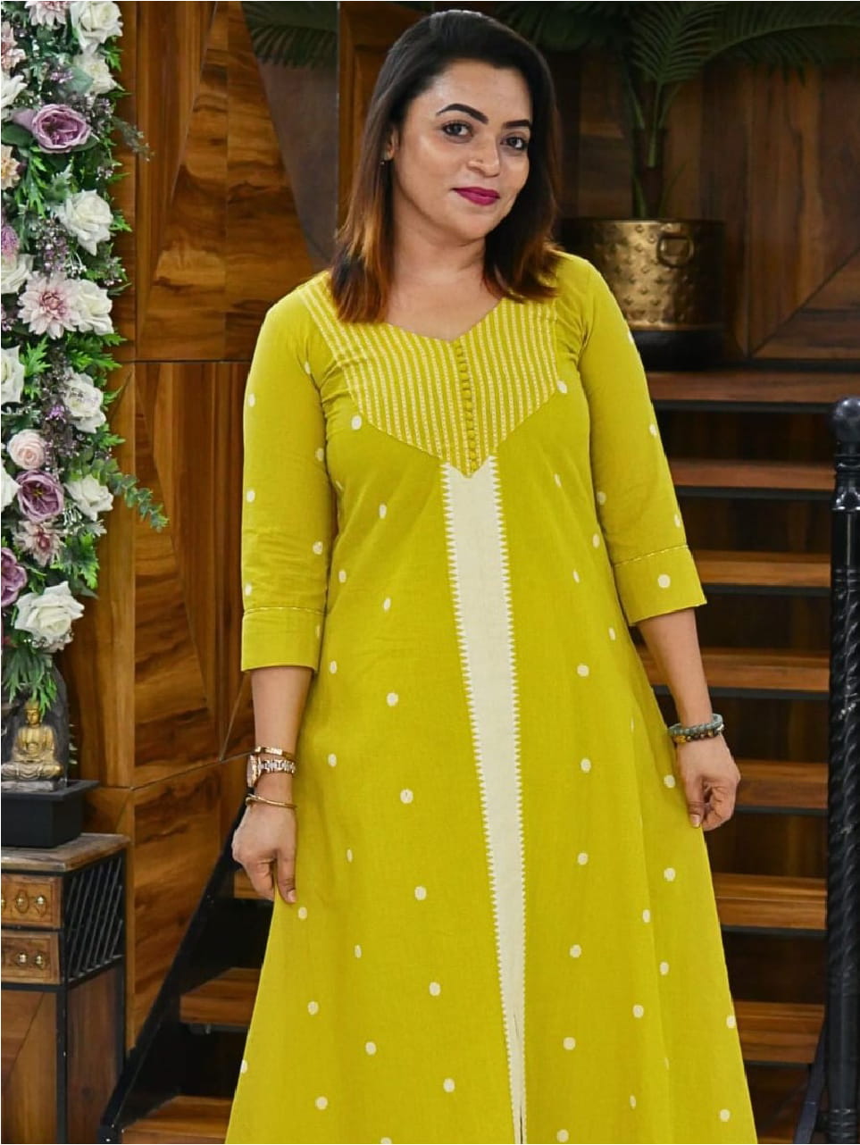 111 (7) Handloom Cotton 2-Piece Suit - Image 1