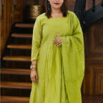 Glossy Chanderi 3-Piece Suit