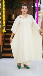 Chanderi Golden Weave Kaftan Set - Image 4