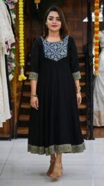 Semi Silk 16-Panel Long Dress. - Image 4
